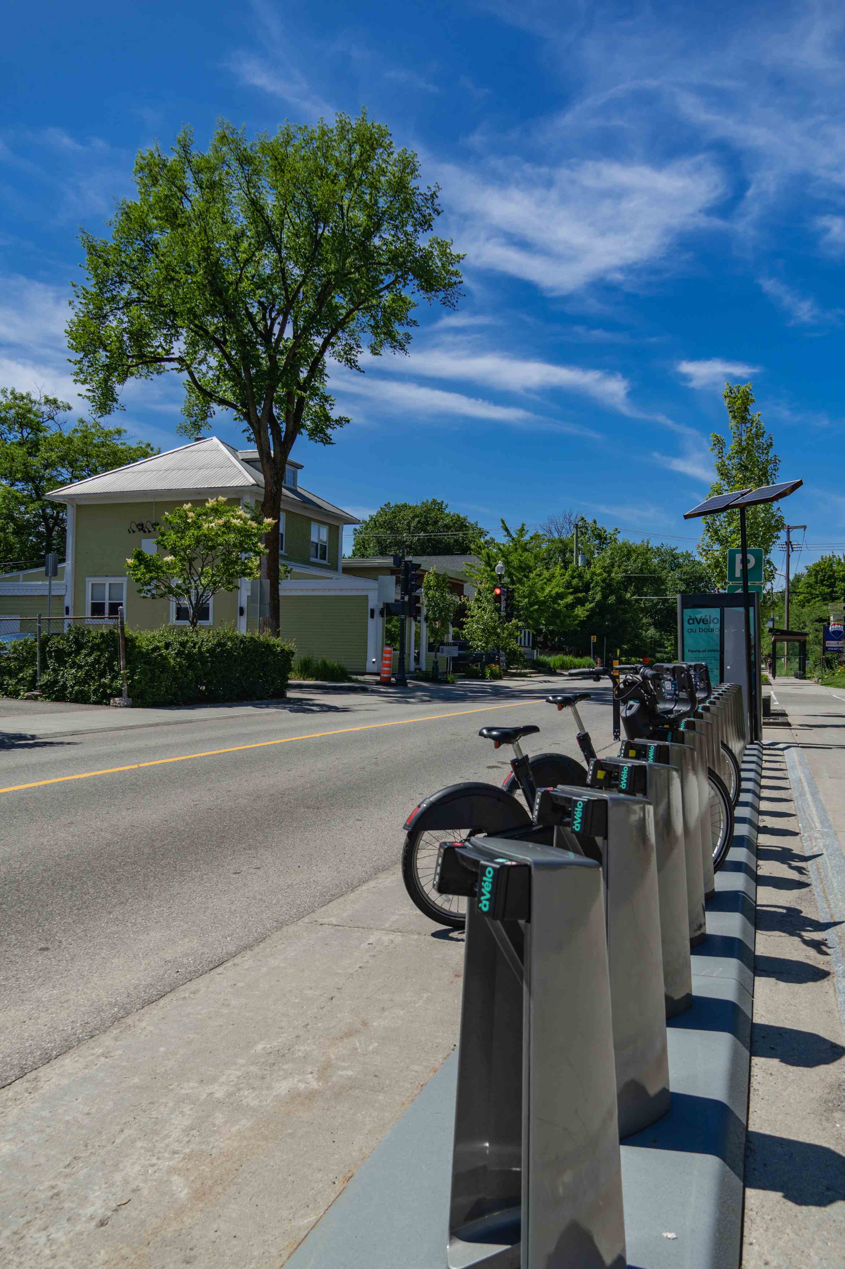 À vélo Avenue Maguire